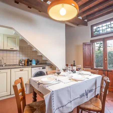 Apartamento Mariscoglio 4 *